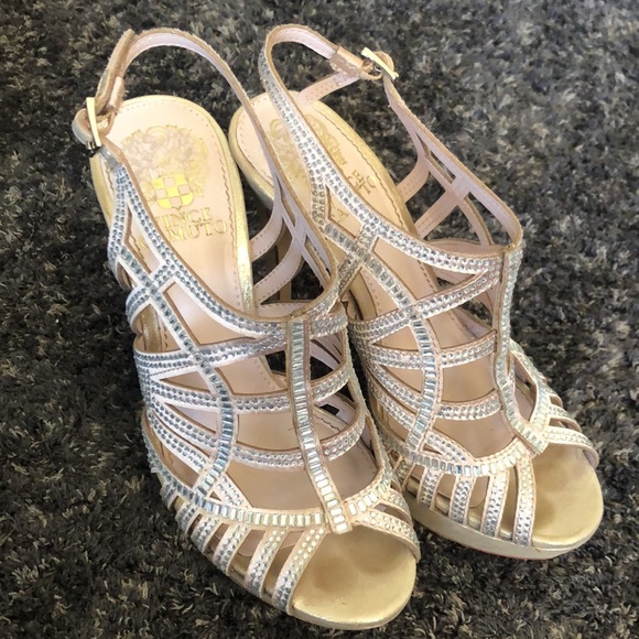 Vince Camuto champagne sparkle heels! 5.5 - Picture 2 of 3